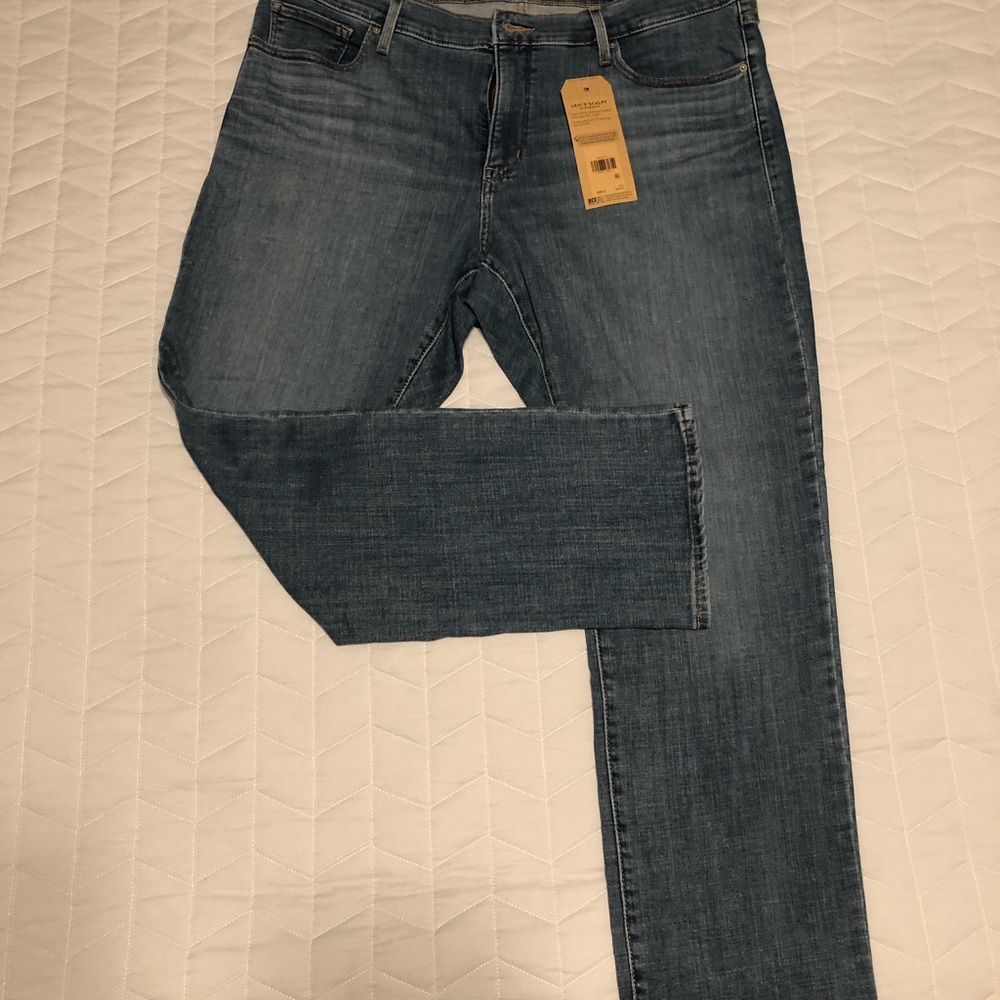 Levis 314 Shaping Straight Jean (Size: 18W-Short)
